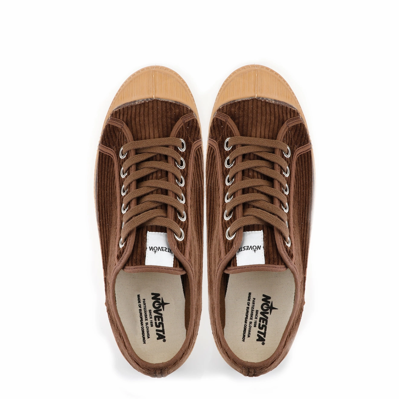 Minimalist Comfort Heel Novesta Star Master Cord Dark Brown
