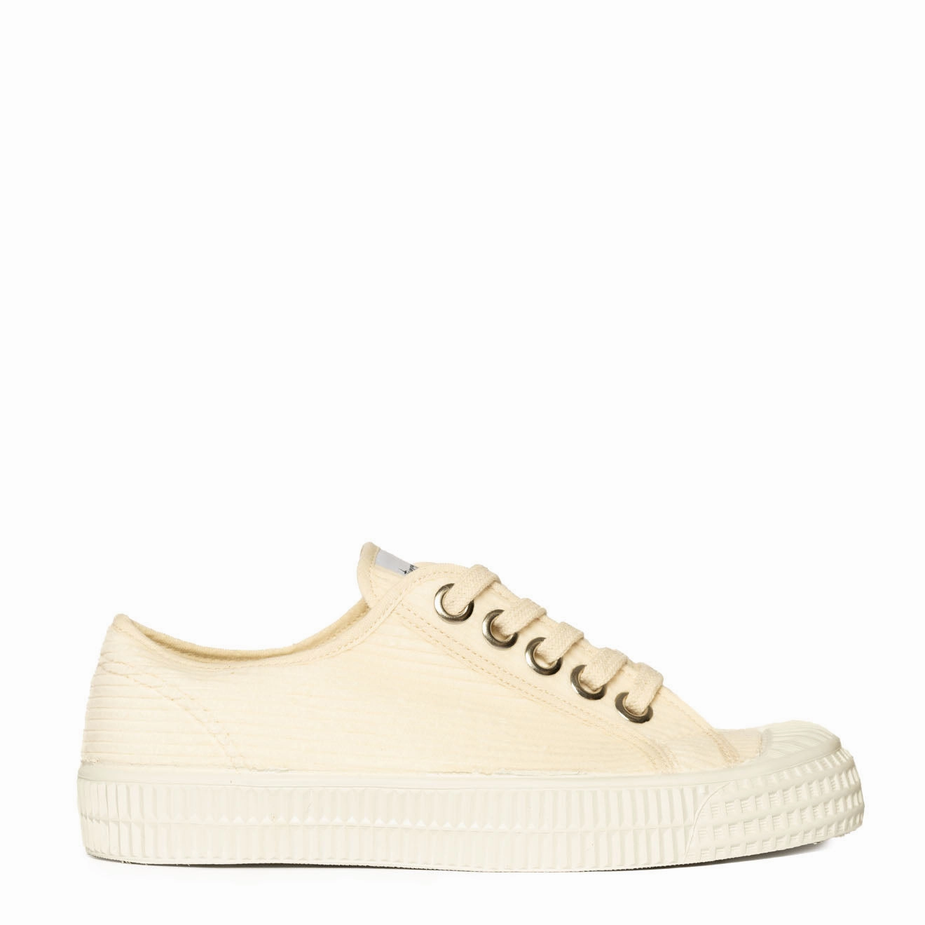 Minimalist Everyday Footwear Novesta Star Master Corduroy Trainer White