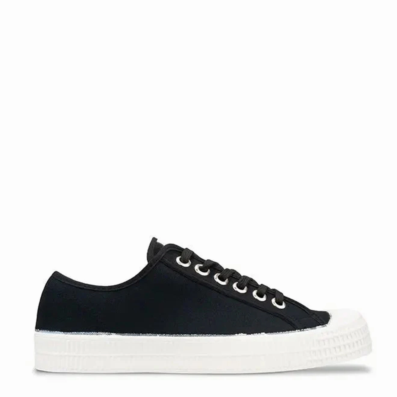 Novesta Star Master Trainer Black / White Stylish Footwear