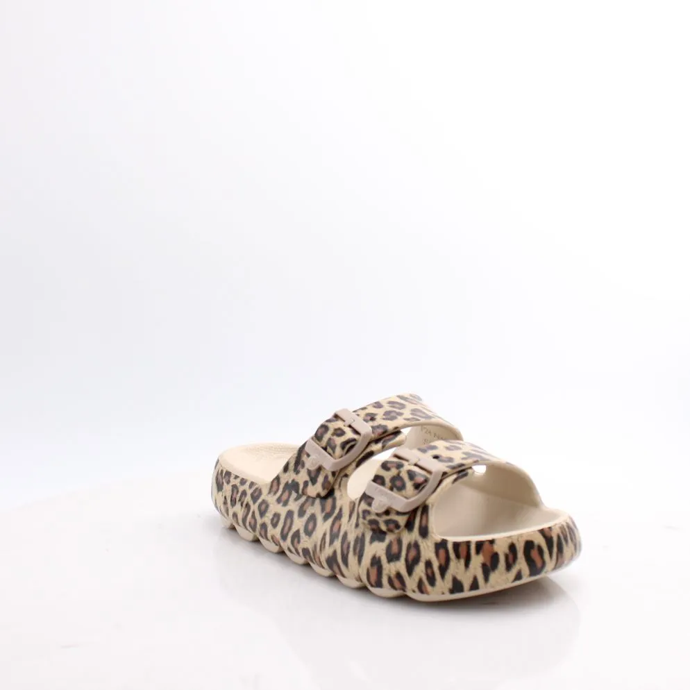 P2450 Rieker 25 Versatile Footwear Secure Fit