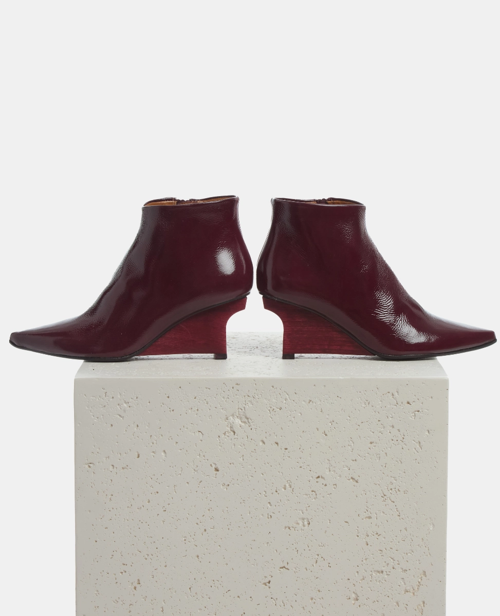 Grippy Traction Rarebit Boot
