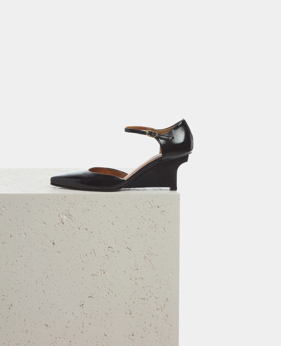 Quick Dry Raven Heel