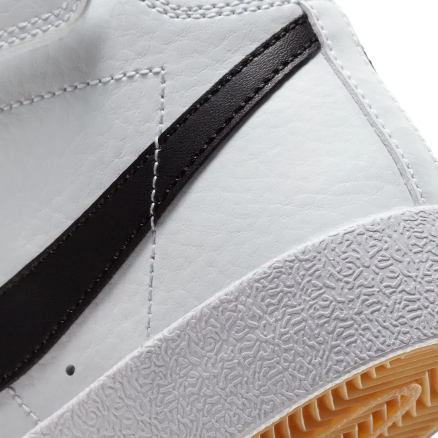 Relaxed Fit Footwear Y Nike Blazer Mid '77 Da4087-100