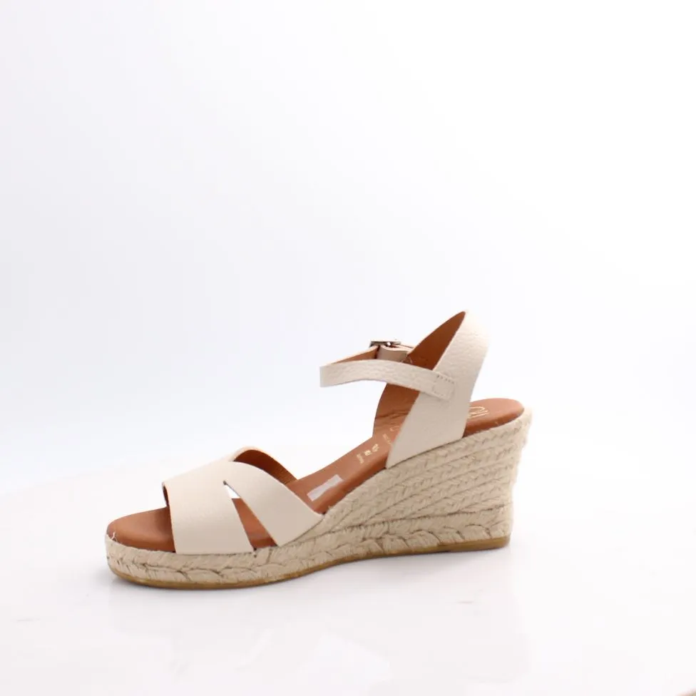 Comfort Heel 5742 Oh My Sandals 25