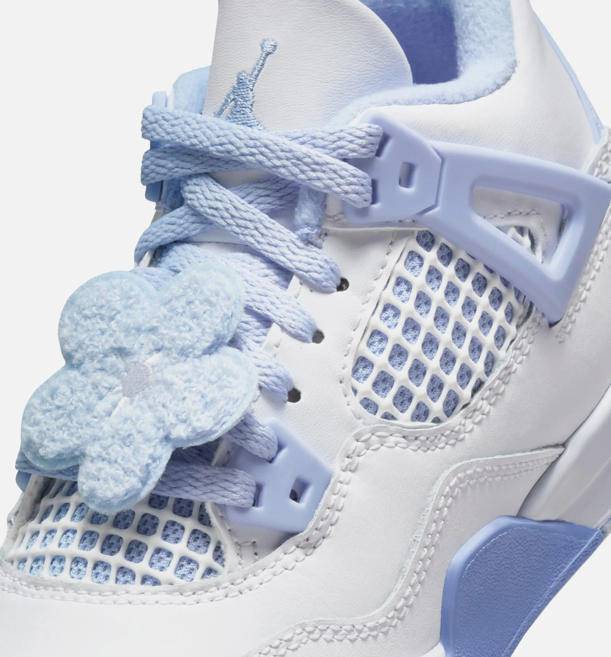 Air Jordan 4 Retro Aluminum Preschool Lifestyle Shoe - White/Aluminum/Blue Tint/Oil Green Ergonomic Sole