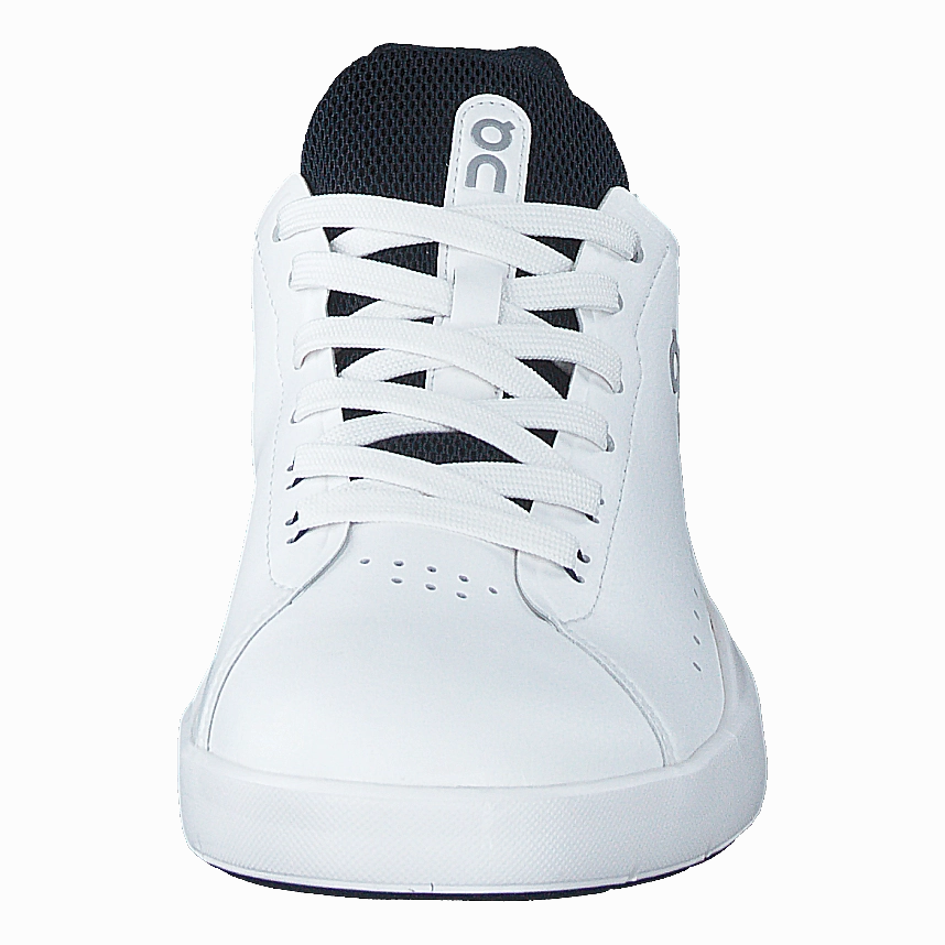 The Roger Advantage White/Midnight Standing Comfort