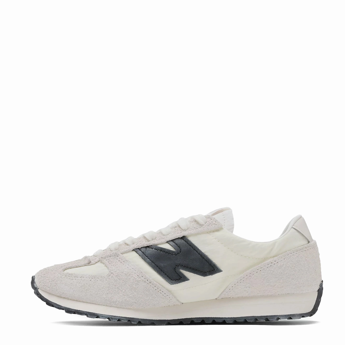 Non Slip New Balance 471 Trainer Linen / Angora / Black