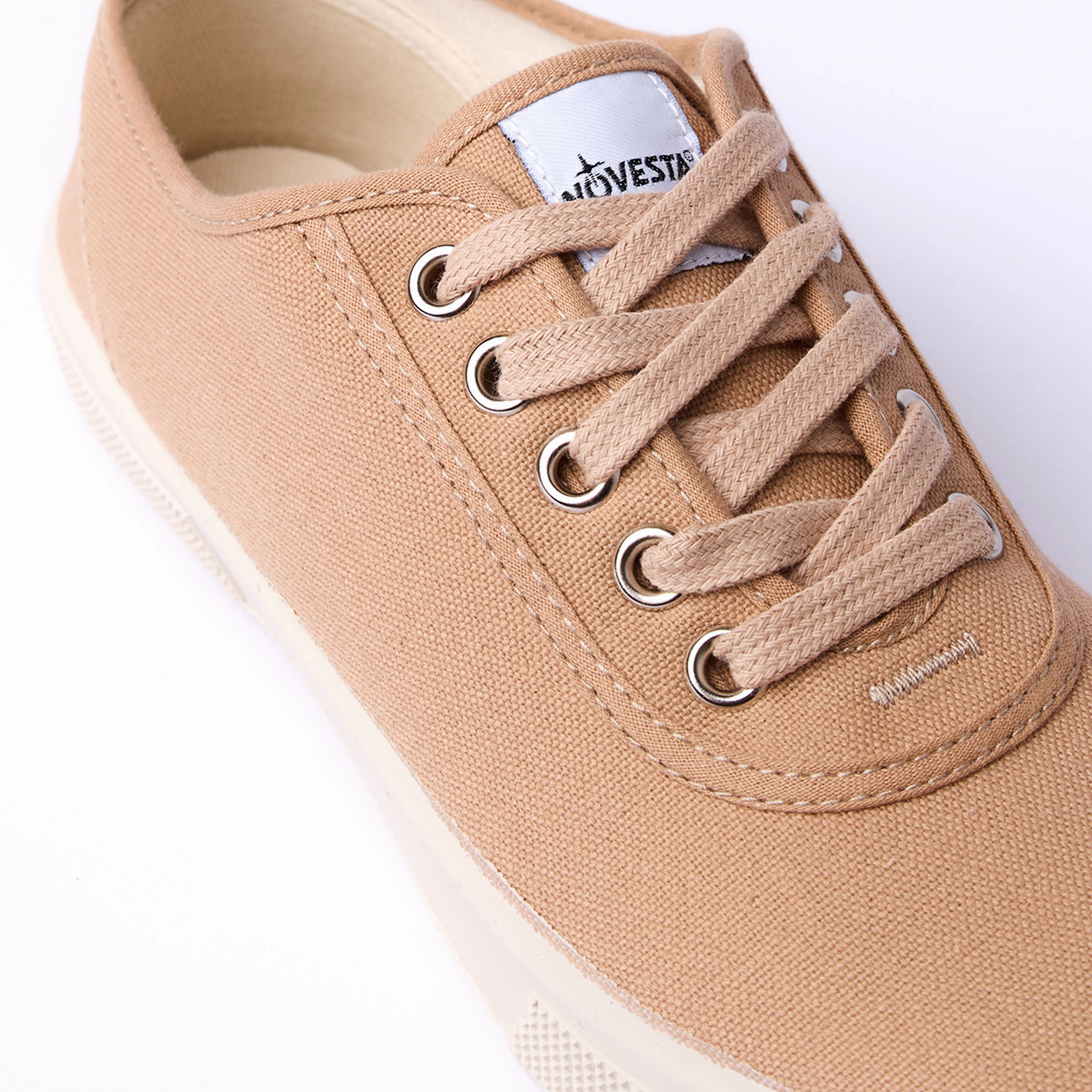 Walking Shoes Novesta Ital Trainer Sand / Ivory