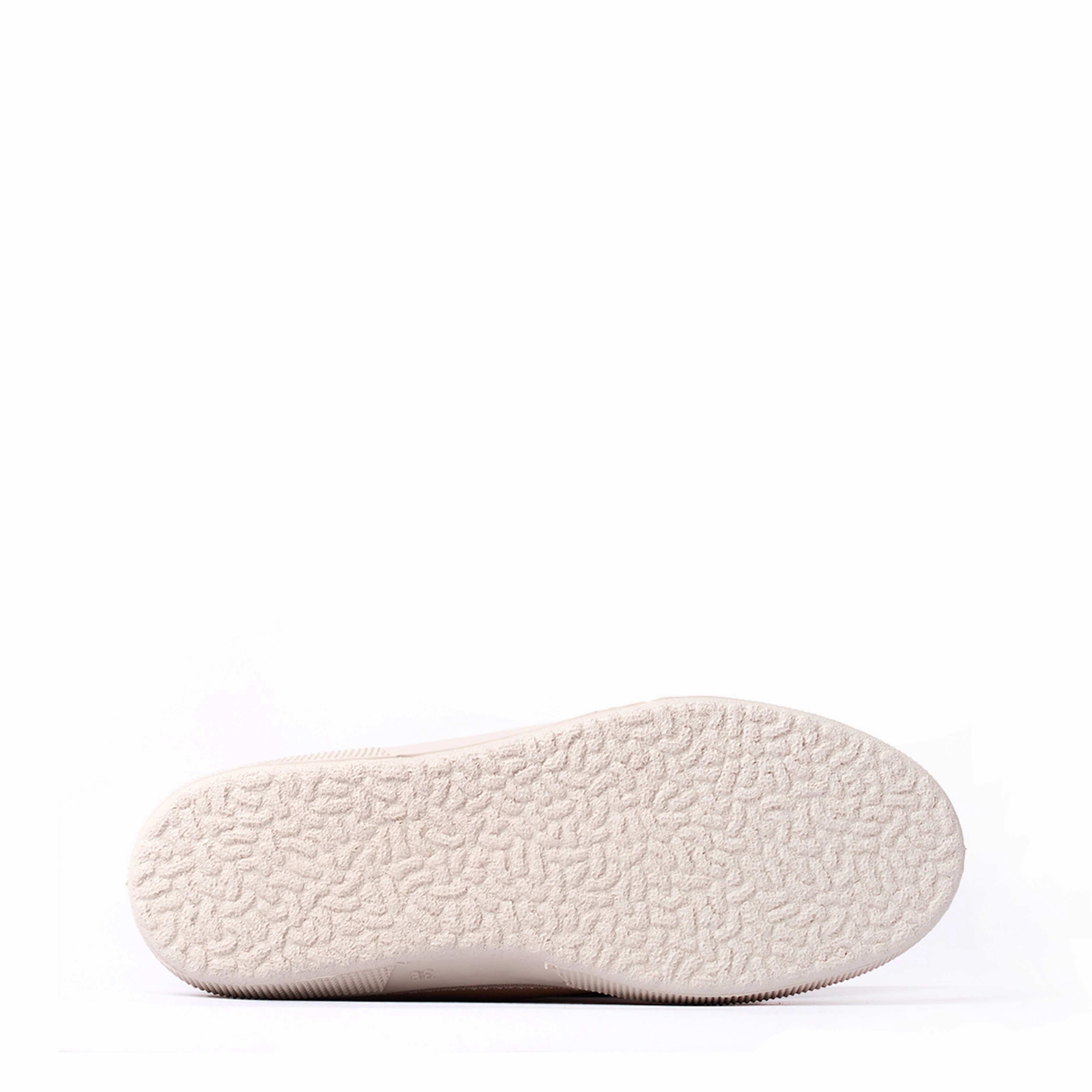 Grippy Soles Breathable Mesh Novesta Ital Trainer Sand / Ivory