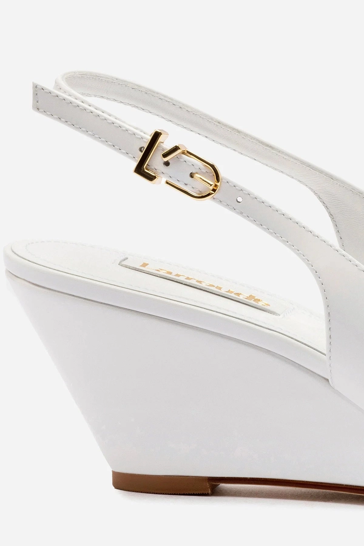 Loulou Pump In White Patent Leather Essential Footwear