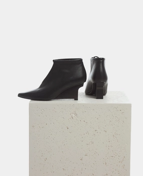 Easy On/Off Ruffles Bootie