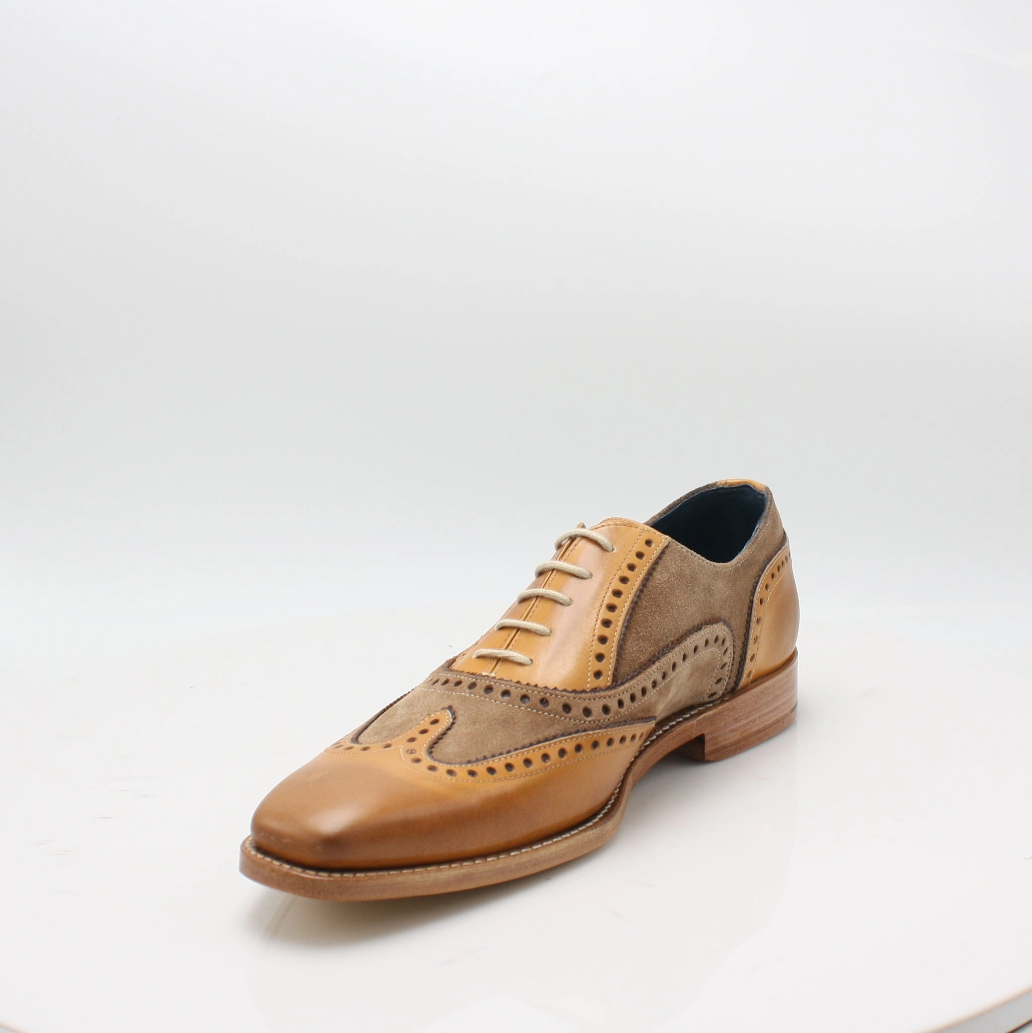 Ergonomic Sole Spencer Barker Shoes
