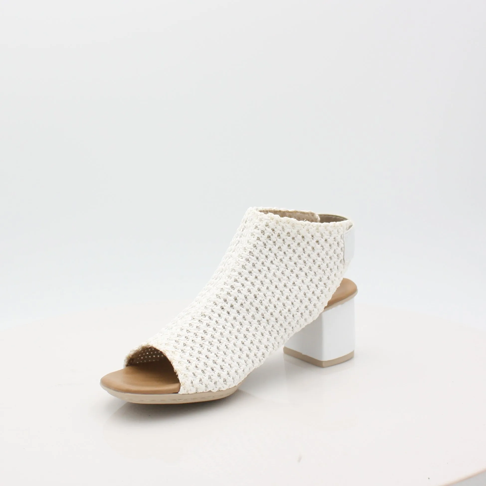 64772  Rieker 24 Sandals Flexible