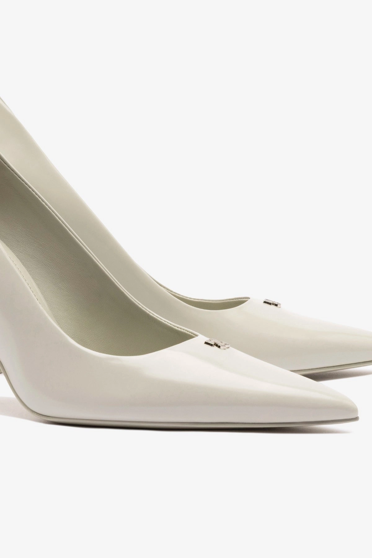 Versatile Footwear Daylong Comfort Stone Pump In Gray Box Leather