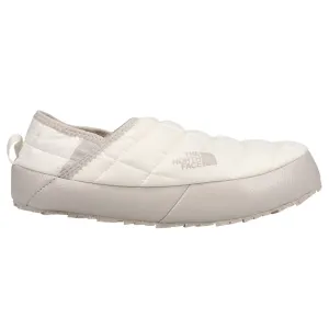 Non Slip All Day Comfort Thermoball Traction V Scuff Slippers