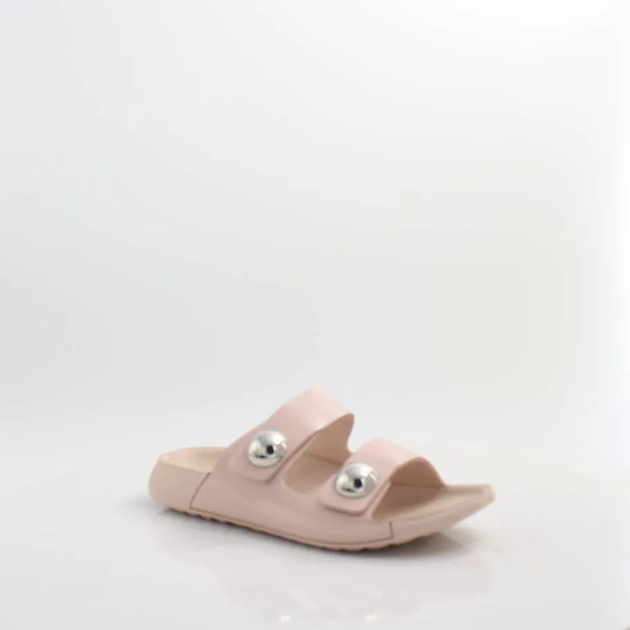 206833 Cozmo W Sandals Everyday Sneakers