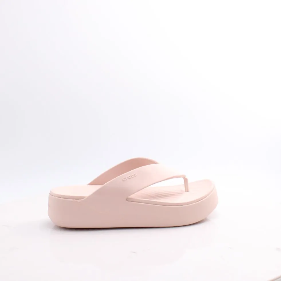 Water Resistant Lightweight Getaway Platform Flip Crocs