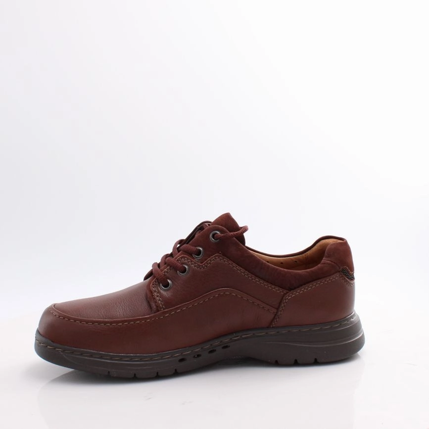 Unisex Shoes Everyday Sneakers Un Brawley Lace Ex Wide Clarks