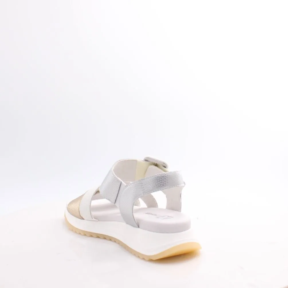 Sustainable W2950 Rieker Sandals