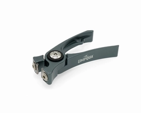 Umpqua River Run Nipper w/ Lanyard