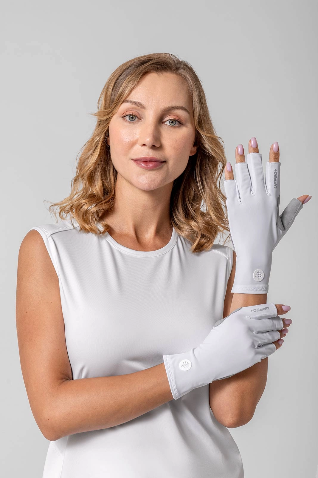 Unisex MaxShield Multi-Sport Fingerless Gloves | White