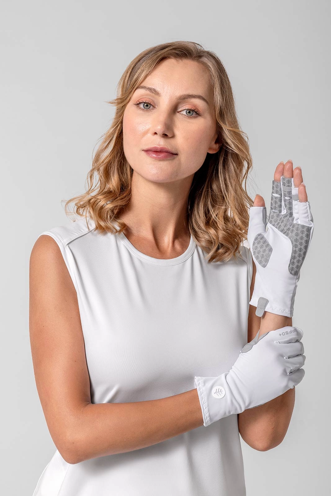 Unisex MaxShield Multi-Sport Fingerless Gloves | White