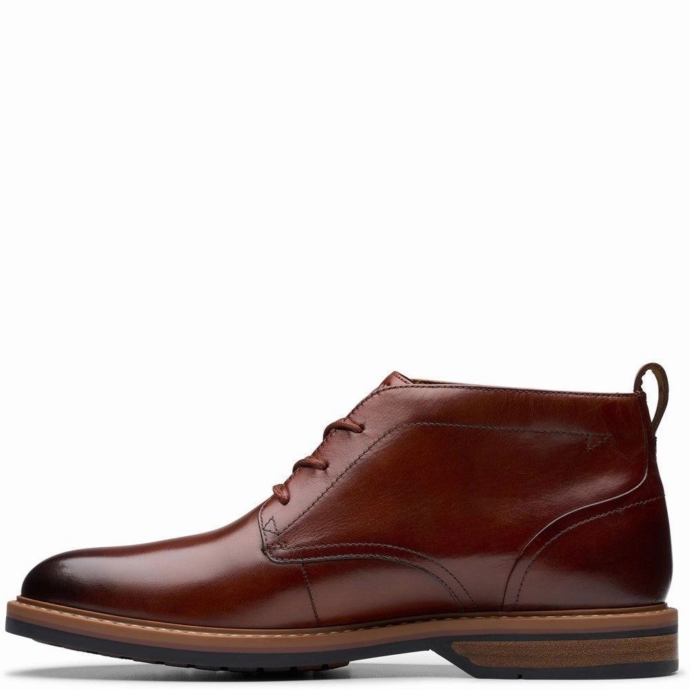 Clarks Aldwin Chukka Mid Boots Statement Footwear