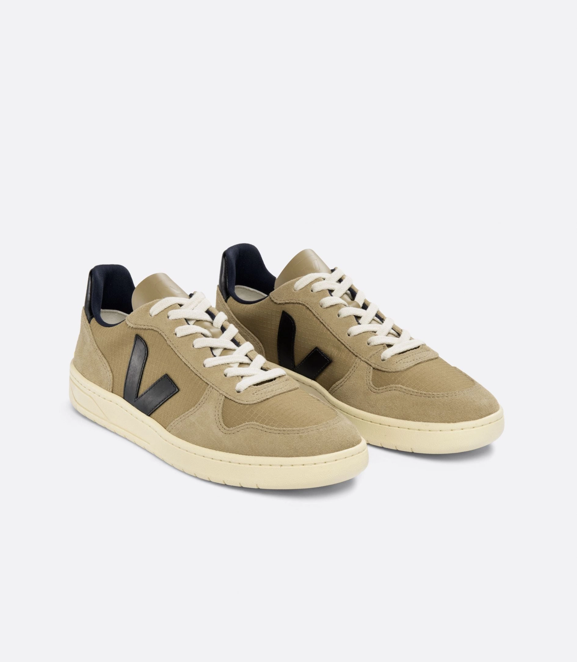 V-10 Ripstop - Dune/Black Daylong Comfort Sustainable Shoes