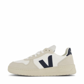V-10 White Nautico Classic Sneakers Machine Washable