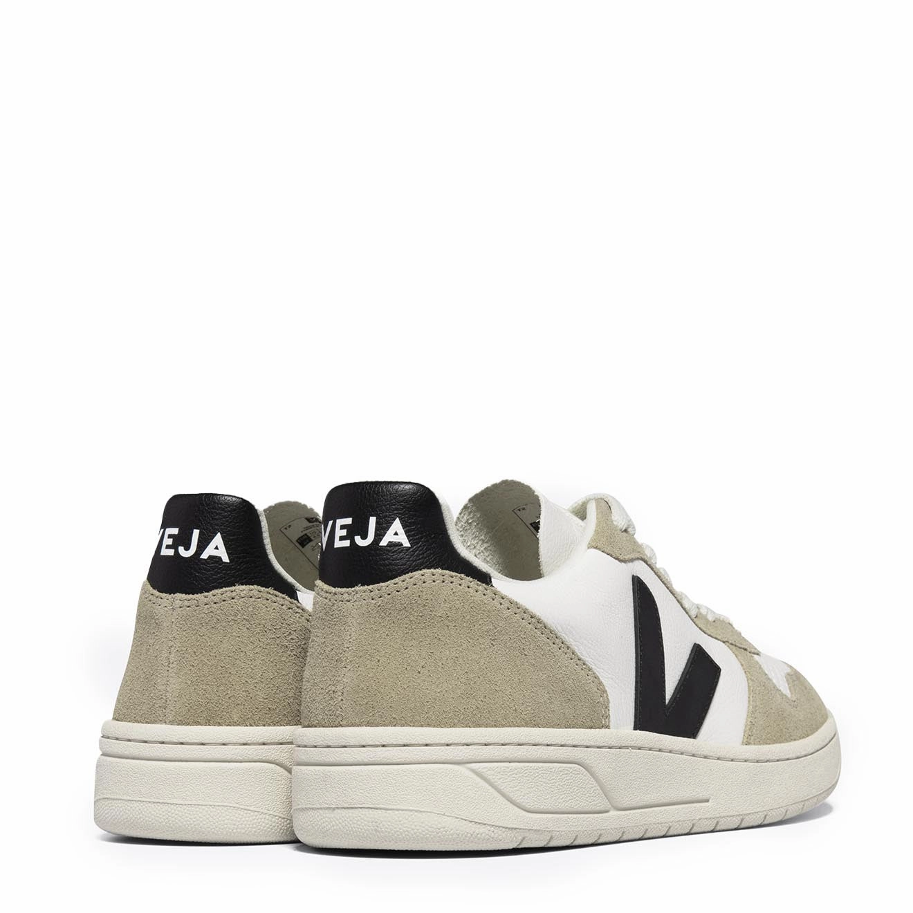 Odor Resistant Veja V-10  Extra White Black Sahara Trainer