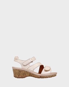 Supportive Shoes Sukkar Champagne Metallic