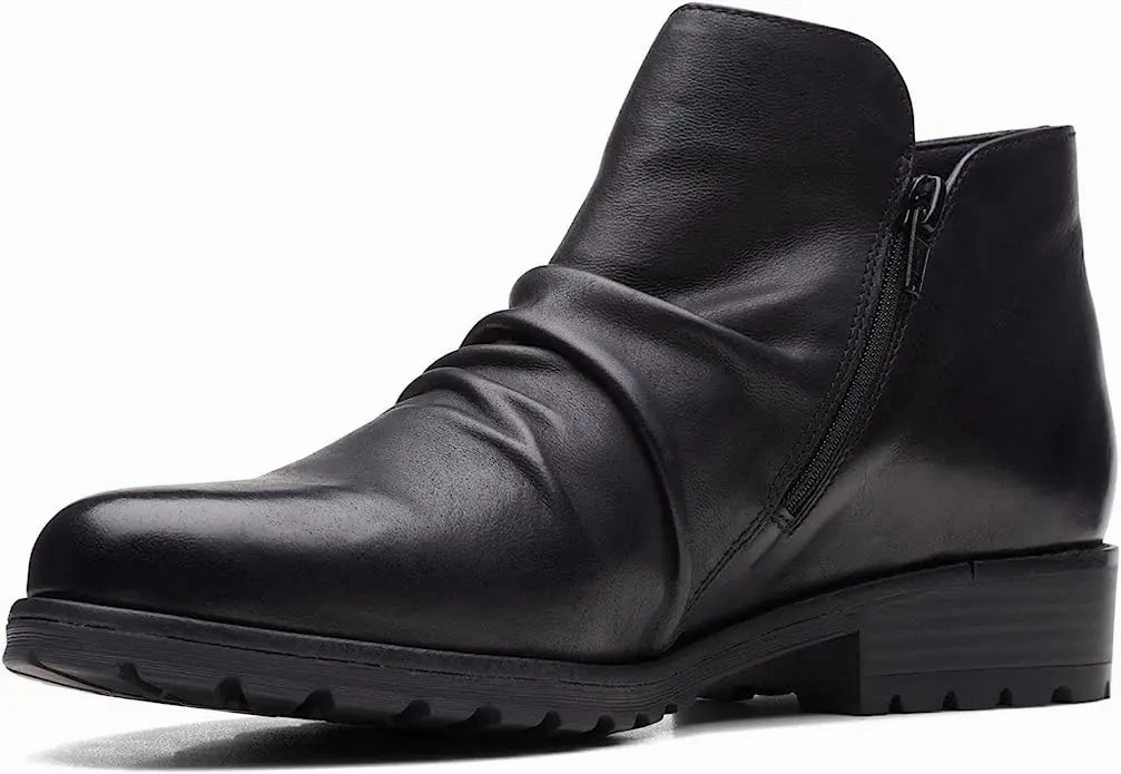 Ergonomic Sole Chic Footwear Women'S Clarks Clarkwell Zip ?C Effortless Style With Everyday Comfort
