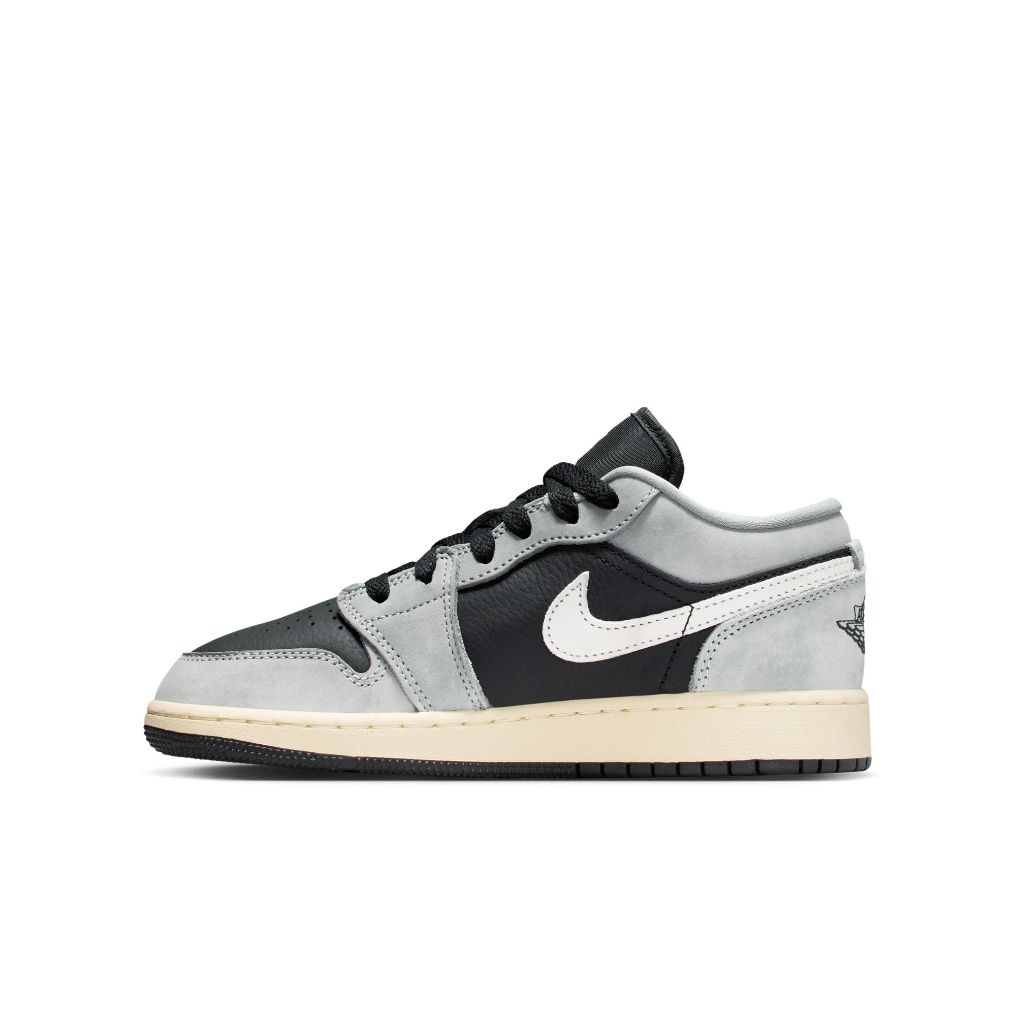 Y Air Jordan 1 Low Se Hq2021-012 Standing Shoes