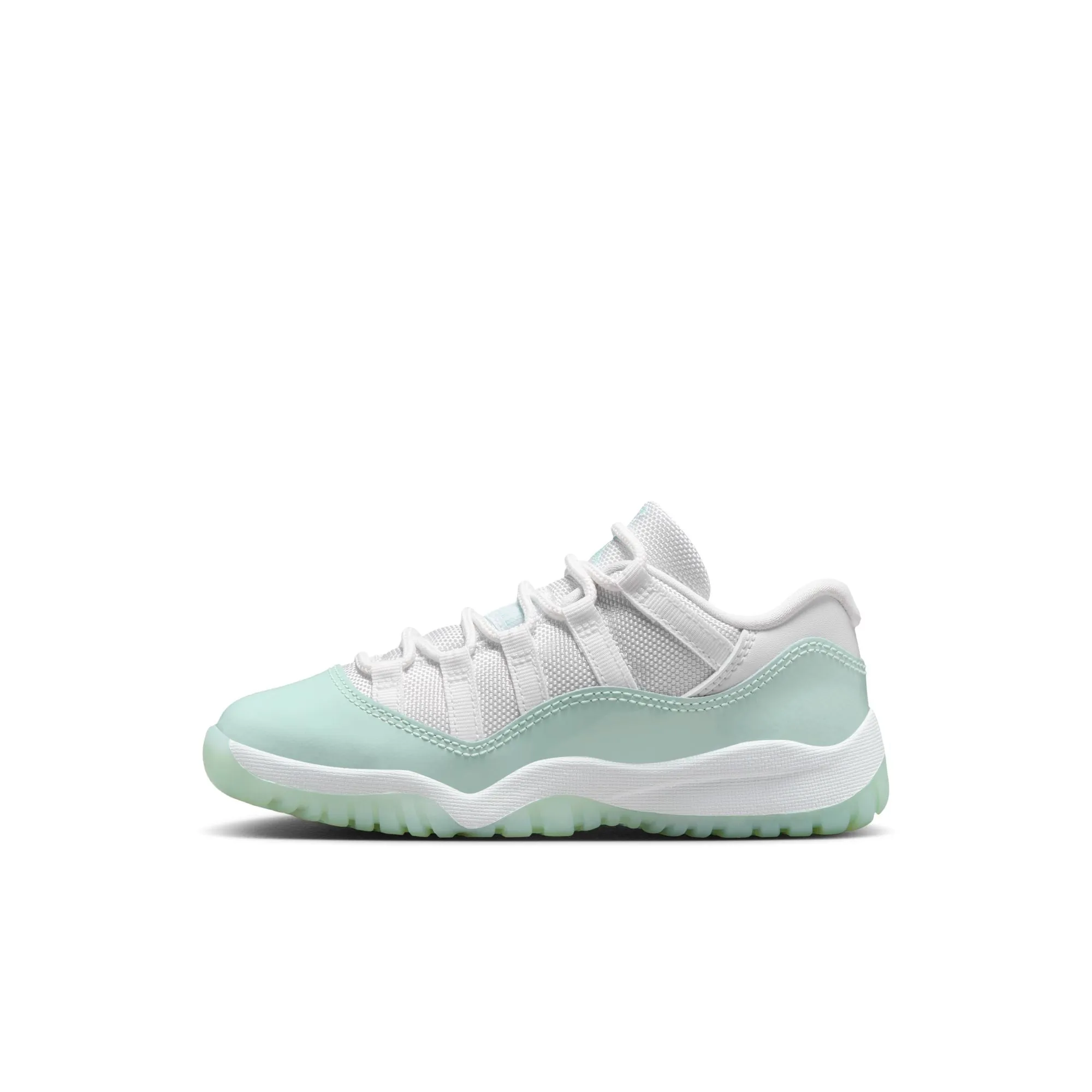 Wide Fit Grippy Traction Y Jordan 11 Retro Low "Igloo" 580522-103