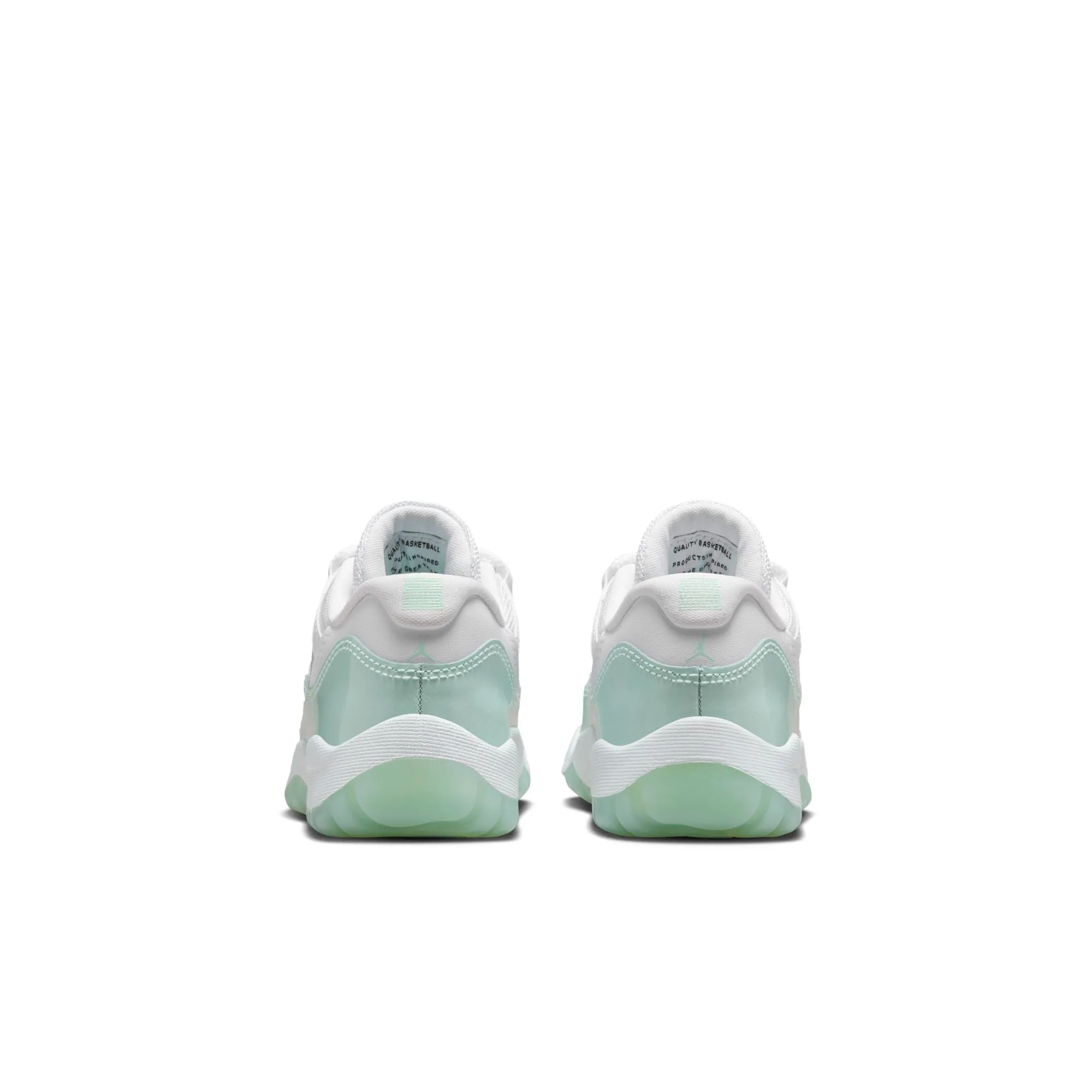Y Jordan 11 Retro Low "Igloo" 580522-103 Leather Shoes