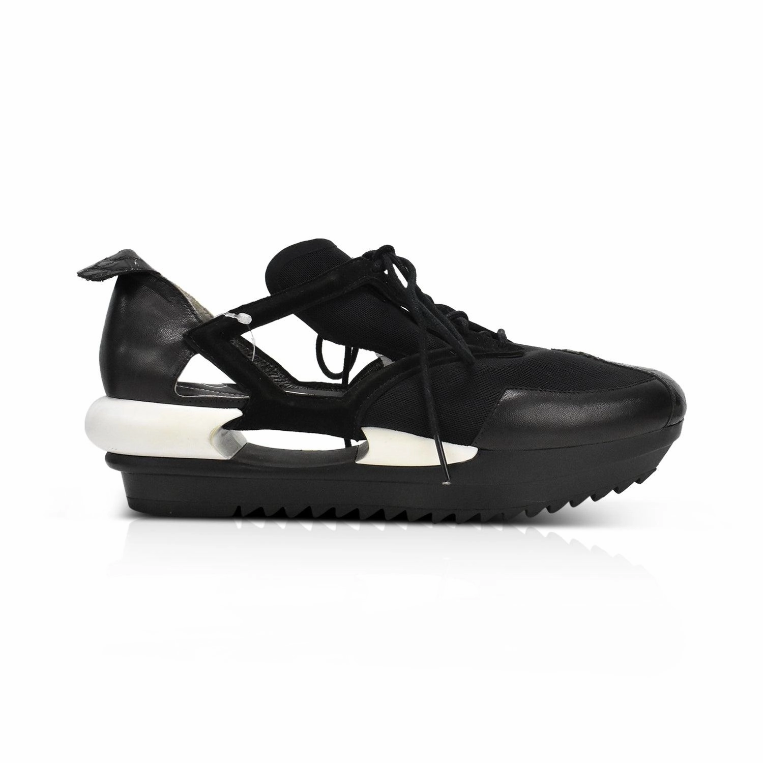 Y3 Sneakers - Women'S 9 All Weather Modern Footwear